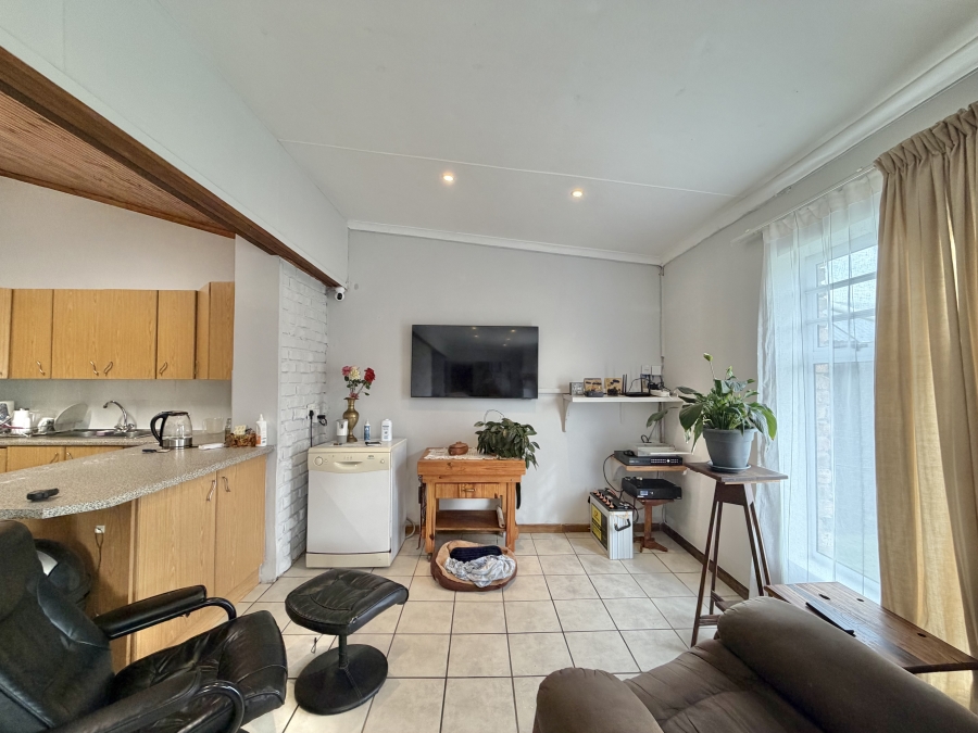 3 Bedroom Property for Sale in Wavecrest Eastern Cape